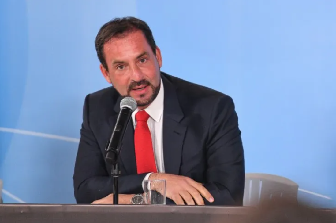 Sujarchuk insistió con que la policía debe ser manejada por los intendentes 