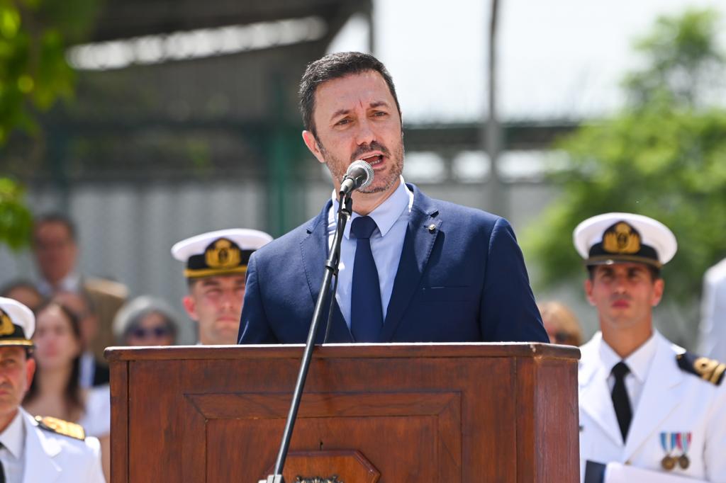 Luis Petri: “Junto al presidente Milei, vamos a saldar la deuda que el Estado arrastra hace décadas con las Fuerzas Armadas”