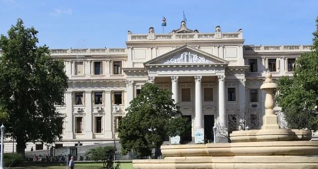 Desde la Justicia argentina manifestaron un “profundo dolor” por la muerte del Papa Francisco