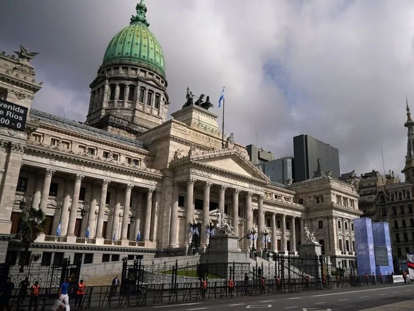 Abogados advierten por el DNU de Inteligencia y reclaman al Congreso que lo rechace