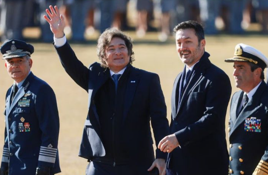 Luis Petri: «Con Javier Milei cambiamos el rumbo y empezamos a recuperar lo que destruyeron»