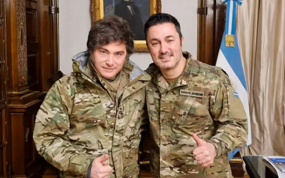 Luis Petri y Javier Milei concretan la mayor incorporación de equipamiento militar en décadas