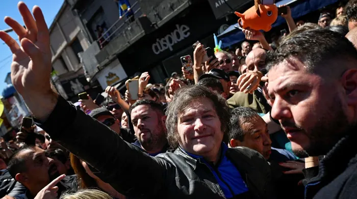 La Libertad Avanza acelera el despliegue territorial y Milei recorrerá dos provincias por mes