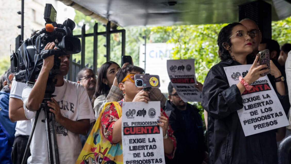 Venezuela: detienen a varios periodistas en Caracas mientras cubrían actos oficiales