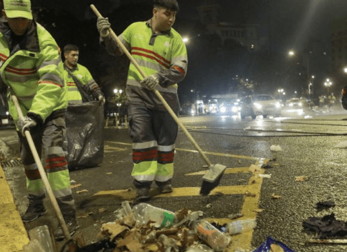 Tras los disturbios en el Congreso, comenzaron las tareas de limpieza y evaluación de&nbsp;daños