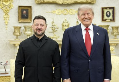 Zelenski y Trump analizaron la producción de misiles Patriot y una salida diplomática al conflicto