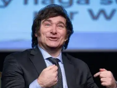 Javier Milei respaldó su plan por las Malvinas y descartó un fin electoral
