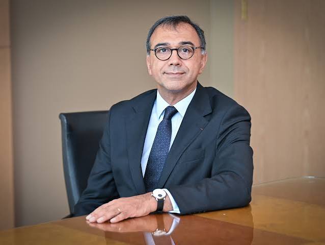 El director de la GSMA defendió la fusión de Telecom y Telefónica en Argentina y le bajó el precio a los satélites